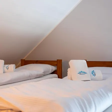 Apart-Invest Apartament 20 Obrońców Pokoju Apartamento *