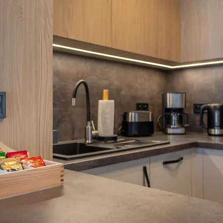 Apart-Invest Apartament 20 Obrońców Pokoju
