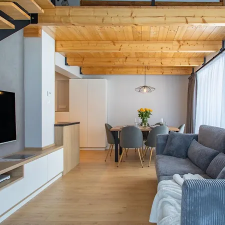 Apartamento Apart-Invest Apartament 20 Obrońców Pokoju