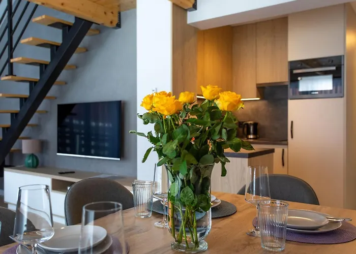 Obroncow Pokoju 20 아파트